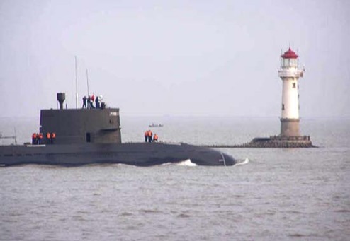 中國海軍新型元級海試。