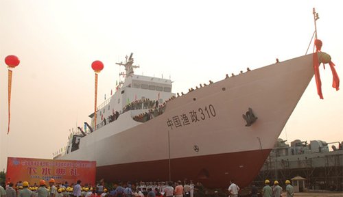 中國漁政310船是目前中國噸位最大、技術(shù)最先進、續(xù)航能力最強的漁政執(zhí)法公務(wù)船，具有專業(yè)執(zhí)法、全天候巡航、快速靈活應(yīng)對周邊緊急事態(tài)的能力。
