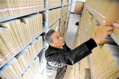 青島7旬老人創(chuàng)世界紀(jì)錄 成為服務(wù)時(shí)間最長老年義工