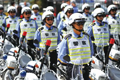 青島交警配發(fā)300輛新摩托 最高時速可達160公里