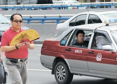 桑拿天青島六成出租不開空調(diào) 乘客可拒付車費(fèi)