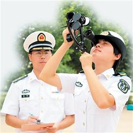 海軍首批女艦員:美麗姑娘魔鬼訓練 文武雙全