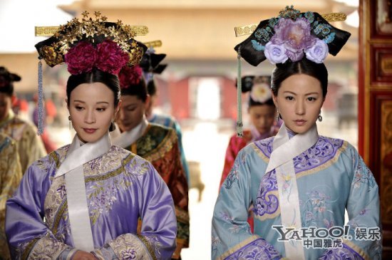 步步驚心——若蘭，劉心悠不喜歡清裝，但是總有人有顏有本事例外，若蘭就是 一個清裝的旗裝很死板，加上花盆底鞋，就像一樽高腳花瓶，而若蘭就是插在其中的一枝梅。