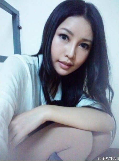 傳劉翔正牌女友是車模 芙蓉姐姐聞訊受情傷