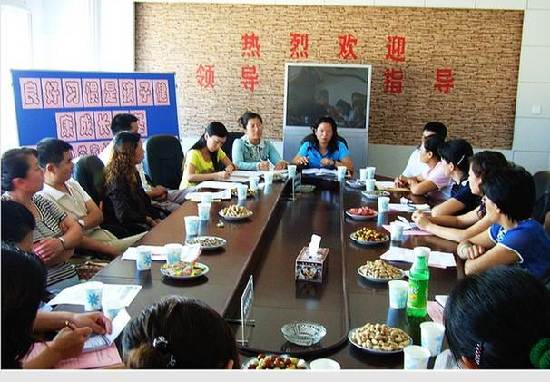 追記青島同安路小學(xué)校長王新華:用生命托起明天