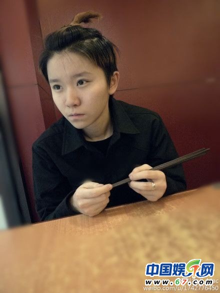 好聲音大山劉珊珊圓寸照曝光，網(wǎng)友揭其同性戀身份