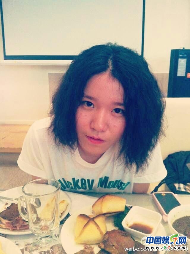 好聲音大山劉珊珊圓寸照曝光，網(wǎng)友揭其同性戀身份