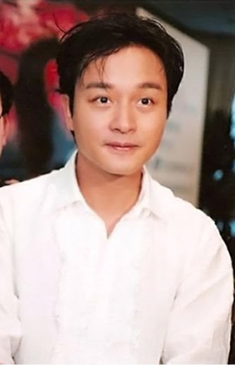 張國榮56歲冥壽歌迷送紙鶴 自殺現(xiàn)場(chǎng)重現(xiàn)揭死因之謎