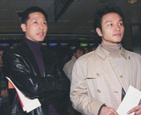 張國(guó)榮56歲冥壽歌迷送紙鶴 自殺現(xiàn)場(chǎng)重現(xiàn)揭死因之謎