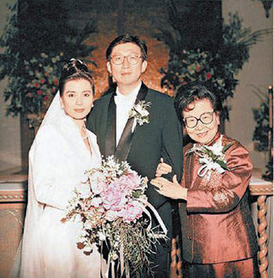 一線女星婚禮美貌排場盤點(diǎn) 鐘楚紅百萬婚紗戰(zhàn)林青霞