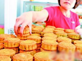 散裝月餅防腐劑超標 孩子吃后腹痛食物中毒