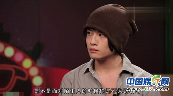 好聲音王乃恩訪談冷場(chǎng)主持人崩潰 網(wǎng)友笑翻
