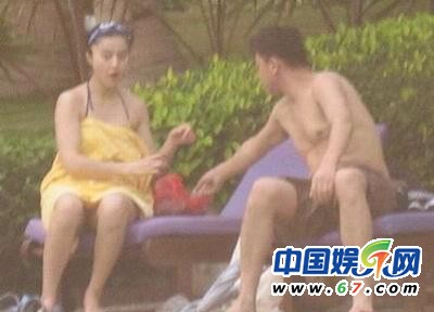 王學(xué)兵新歡張芊芊曝光 揭昔日和范冰冰親密照