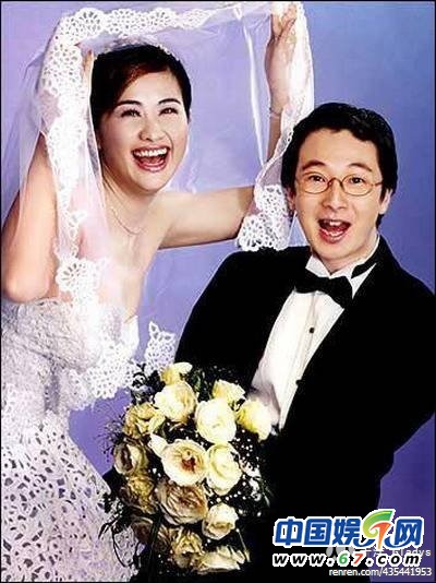 娛樂圈明星夫妻珍貴結(jié)婚照曝光