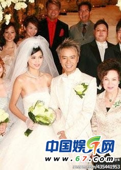 娛樂圈明星夫妻珍貴結(jié)婚照曝光