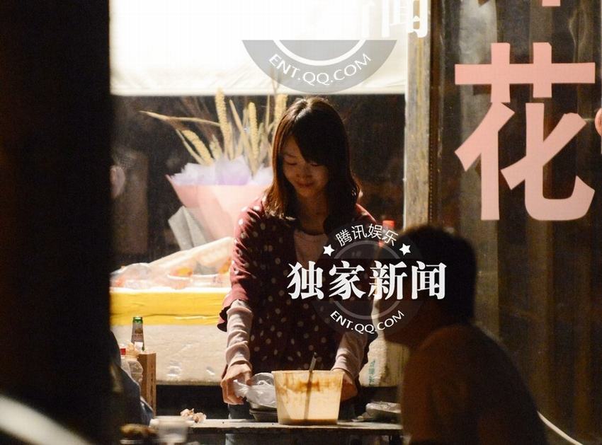 周冬雨獲神秘帥哥接機疑男友曝光 遭富二代猛追