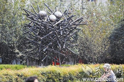 全國(guó)十大丑陋雕塑盤點(diǎn)