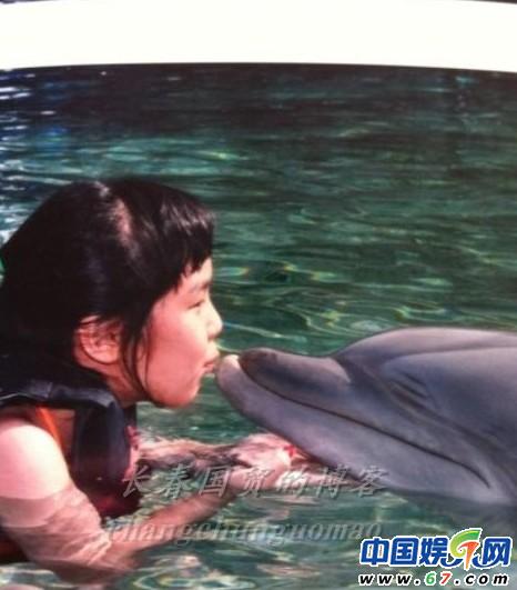 哈文李詠青澀結(jié)婚照曝光 大學(xué)愛情修成正果