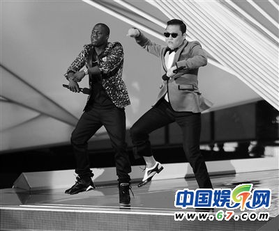 布蘭妮穿旗袍跳騎馬舞 盤點(diǎn)江南Style明星版