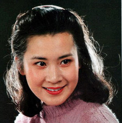 80年代?；ìF(xiàn)狀 方舒離婚宋春麗為事業(yè)失去孩子