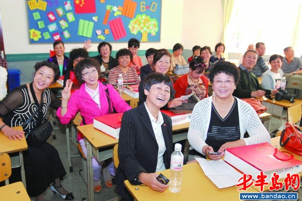 校史館記錄下58中60年來的點(diǎn)點(diǎn)滴滴。