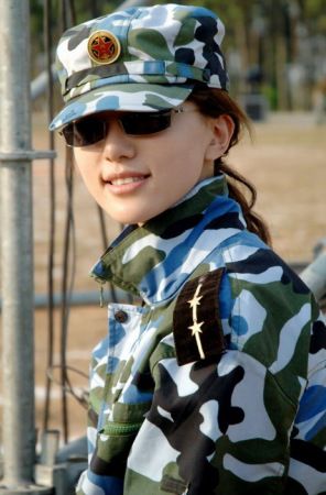 新一代軍藝?；ūP點:殷桃姚琳娜成美女代表