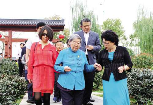 毛澤東外孫女孔東梅嫁給泰康董事長(zhǎng)陳東升