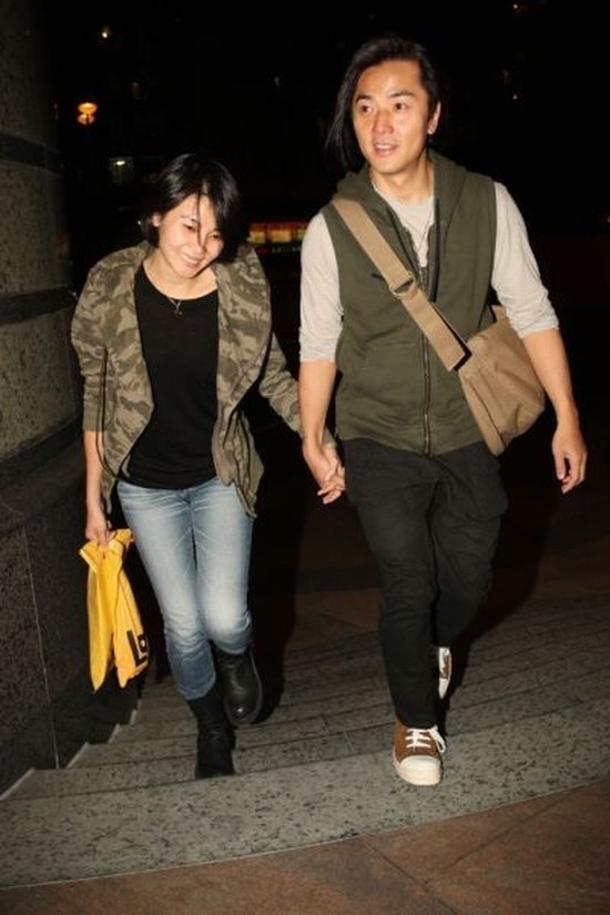 鄭伊健首次談三任女友 稱與梁詠琪愛情轟烈 鄭伊健首次談三任女友 稱與梁詠琪愛情轟烈