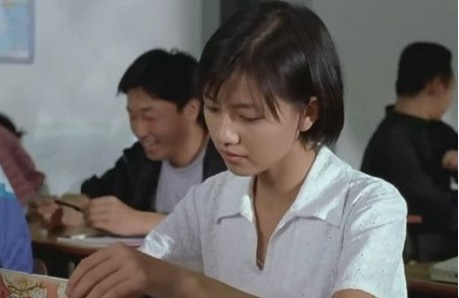 娛樂(lè)圈紅星出道照盤(pán)點(diǎn):范冰冰清純遠(yuǎn)勝劉亦菲