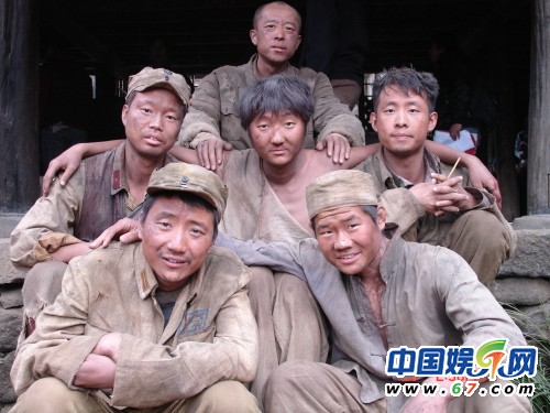 潘粵明起訴董潔團隊誹謗 恩愛夫妻怒目相向