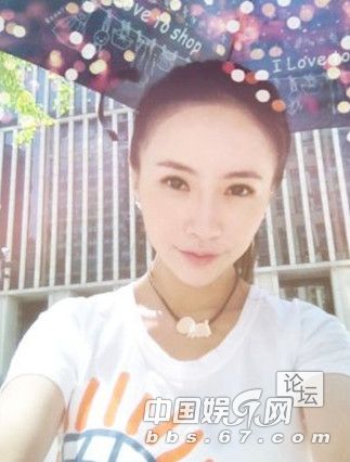 潘粵明起訴董潔團(tuán)隊(duì)誹謗 恩愛夫妻怒目相向