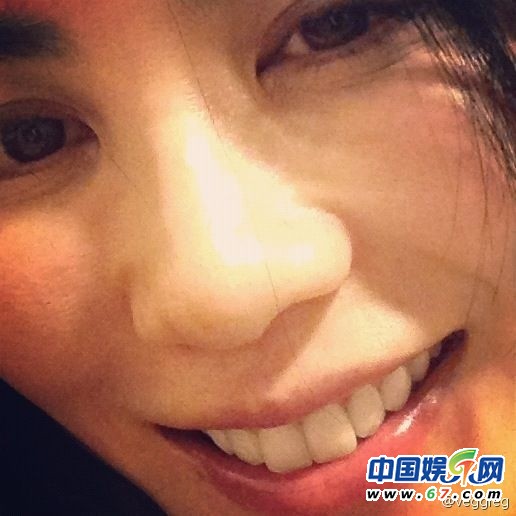 王菲曬秋季美照 網(wǎng)友調侃那么美怎么辦