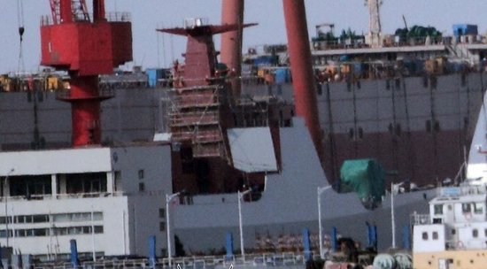 資料圖：媒體稱中國在建中的052D驅逐艦將歸入航母編隊。