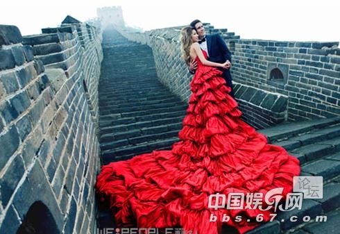 葉劍英孫女性感亮相 萬(wàn)里孫女萬(wàn)寶寶透視裝爭(zhēng)艷