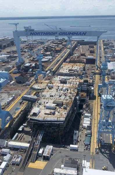 資料圖：外媒稱上海長興造船廠在制造第二艘航母。