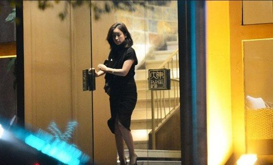 揭秘中戲校花女星富商情緣
