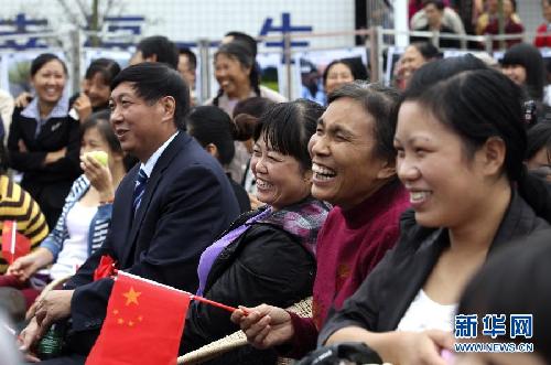 #（圖文互動·走基層·迎接十八大）（3）四川丹棱：打造永不落幕的農(nóng)民大舞臺