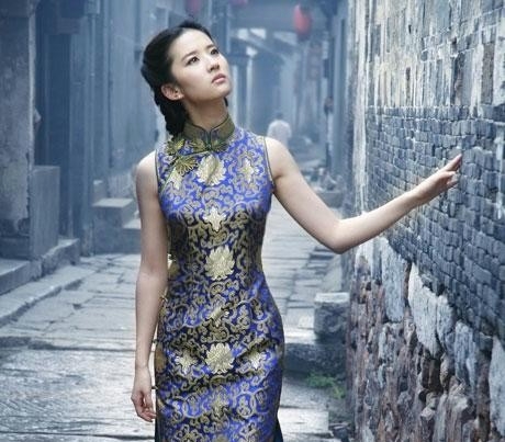 趙雅芝湯唯等眾一線女星演繹旗袍風(fēng)情 旗袍造型是慘是美眾說(shuō)紛紜