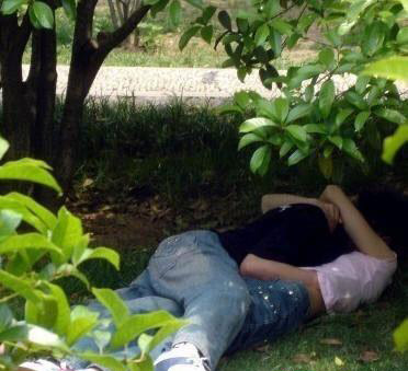 性開放彌漫大學校園 家長憂心啊