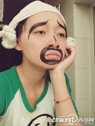 網(wǎng)絡(luò)紅人盤點(diǎn) 鬼臉妹子犯二走紅