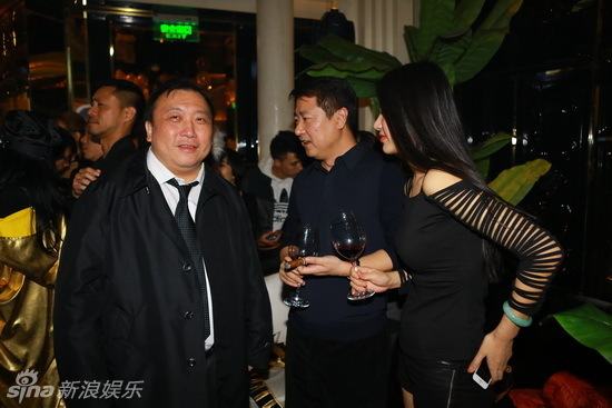黃曉明生日派對化身蝙蝠俠 范冰冰劉亦菲到場未見女友Baby