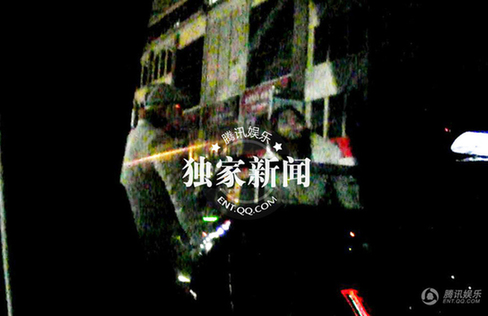徐崢幽會神秘女