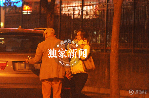 徐崢幽會(huì)神秘女
