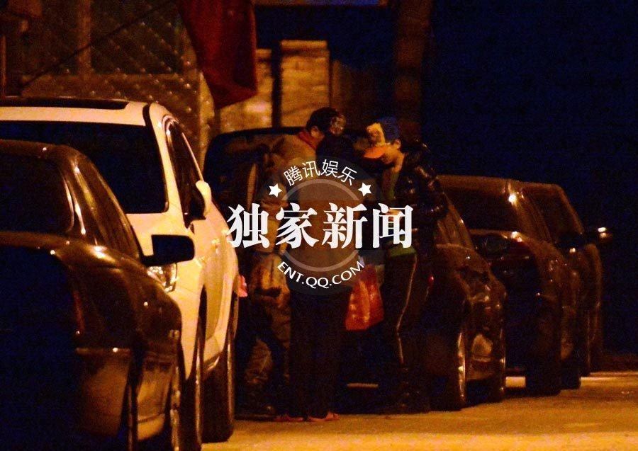 任重回京女友曝光似張儷百萬豪車接機(jī) 直奔父母家已然成“熟人”
