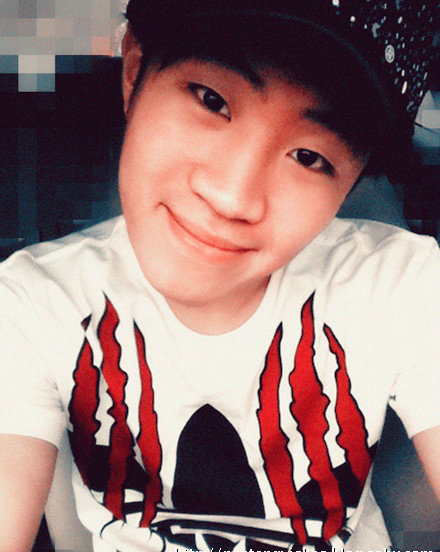 王小利19歲長(zhǎng)子王亮曝光 星味十足似東北版劉愷威