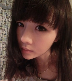 高曉松與嬌妻慶結(jié)婚紀念日微博自嘲 網(wǎng)友：會拍老婆馬屁了