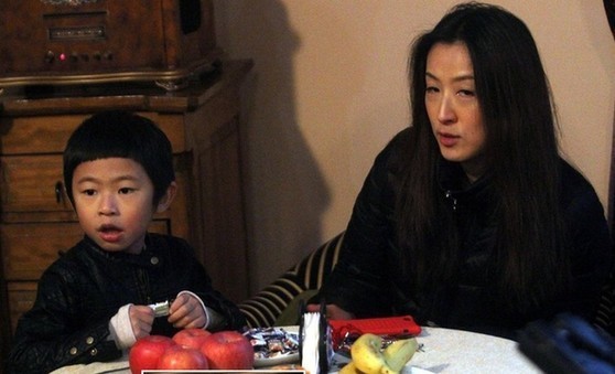 王志文酒駕后與名模嬌妻攜4歲兒子公開(kāi)亮相