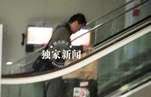 李亞鵬回京未見(jiàn)王菲接機(jī) 
