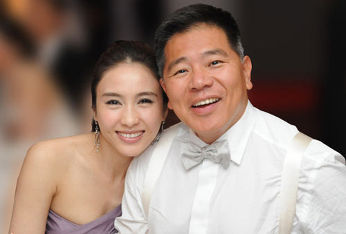 王寶強娶校花選美冠軍戀諧星 絕色女星嫁丑男(組圖)