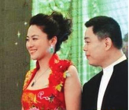 王寶強(qiáng)娶?；ㄟx美冠軍戀諧星 絕色女星嫁丑男(組圖)
